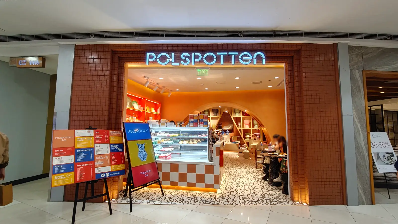 POLSPOTTEN in SM Megamall